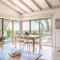 Watershack - Expansive ocean views, close to town Watershack - Expansive ocean views, close to town