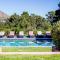 Luxe Family Home with Solar Power in Secure Hout Bay Estate - Kapské mesto
