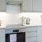 Bright & Airy 2BD - 10 mins walk to Chelt Centre!