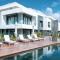 Point D'Azure Beachfront Residence - Pereybere