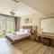 Staggering & Soothing 2 BDR w Pool View Free Pool & Beach Access - 赫尔格达