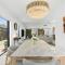 5-bed Luxury Living at it's finest that sleeps 10 - Christchurch