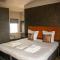 Monument Hotel