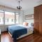 Bright Vibrant 3BR Haven near Sea and Prime Locale - 伊斯坦布尔