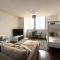 Pet-friendly 1BR Apt sleeps 4 in BMH Centre with Parking