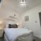 Modern 2BR London Apt Near Tube - 伦敦