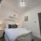 Modern 2BR London Apt Near Tube - 伦敦