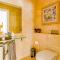 Noble beach villa with private garden and pool - استوريل