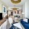 Livbnb - 1B Palm Jumeirah and Sea View at Avani - Dubaj