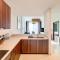 Livbnb - 1B Palm Jumeirah and Sea View at Avani - Dubaj