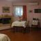 Private Art Studio 50m from sea (1-4 per)