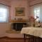 Private Art Studio 50m from sea (1-4 per)