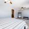 Elm St Retreat - 3 Min walk to Downtown Three Oaks - Three Oaks