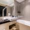Stylish Marina Front 2BR Apartment, Near Top Attractions