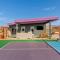 Saltwater Pool, Pickleball, Bocce Ball, Glamping, EVcharge - Joshua Tree
