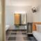 Maxhotel Amsterdam Airport Schiphol - Recently Renovated