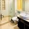 Posh Suites - Golf Course Road