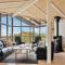 Beautiful Home In Saltum
