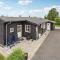 Nice Home In Hejls With Kitchen - 海耶斯