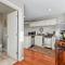 Perkins Cove Oceanfront Cottage