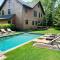 Wooded Oasis and Guest House in Hamptons! - 南安普敦