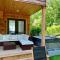 Wooded Oasis and Guest House in Hamptons! - 南安普敦