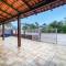 Casa a 2 quadras da Praia de Zimbros RW2724