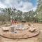 11 Mi to LBJ State Park - Couples Cabin Retreat! - Hye