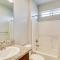 5 Mi to Shasta Lake Newly Built Home with Backyard! - بحيرة شاستا