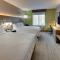 Holiday Inn Express & Suites Columbus - Ft Benning Maingate by IHG