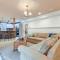 Spacious Stockbridge Manor Pool Table, 2 Kitchens
