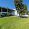 180° Bay Views, Newly Remodeled, Walk to Beach - Fort Myers Beach