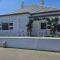 RoseIris Cottage - City Charm in Central West Hobart