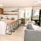 Headlands Beachside Retreat - 50 metres to beach