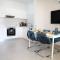 Seaside Modern Flat with Pool Queens Gardens 211