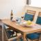 Seaside Modern Flat with Pool Queens Gardens 211