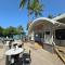 Four Palms, 8 min walk to Beach- Pet Friendly