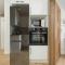 Spacious Apartment for 11 with 5 Bedrooms in Wrocław by Noclegi Renters - Wrocław