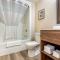 Quality Suites - Whitby