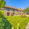 Spacious-Rustic Cottage-Dog Friendly-w log burner