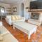 Villa Luna- Pool with Jacuzzi by the Beach - إِستيبونا