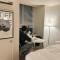 monoroom sillim station 3min, high floor view, gangnam station, hongdae station 20min, airport bus stop 7min, bedding - Seul