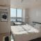 monoroom sillim station 3min, high floor view, gangnam station, hongdae station 20min, airport bus stop 7min, bedding - Seul