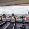 Chic Centric 1BR Apt, King Bed - Los Prados