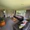HaHei Haven - Sunny Hahei Escape w Large Lawn, BBQ & Relaxed Coastal Living