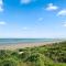 Beachfront Getaway - Waikanae Beach Holiday Home