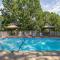 Circle Retreat-Walk-in-Near SDC and TRL-Free Attraction Tickets-2 Pools - Reeds Spring