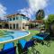 Palm Beach 6 bedroom Villa with Private Pool behind Marriott
