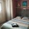 Chambre spacieuse agréable fonctionnelle avec acces au wifi - Lesparre-Médoc