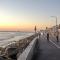King Suite - Steps to Beach & Close to Pier - Oceanside